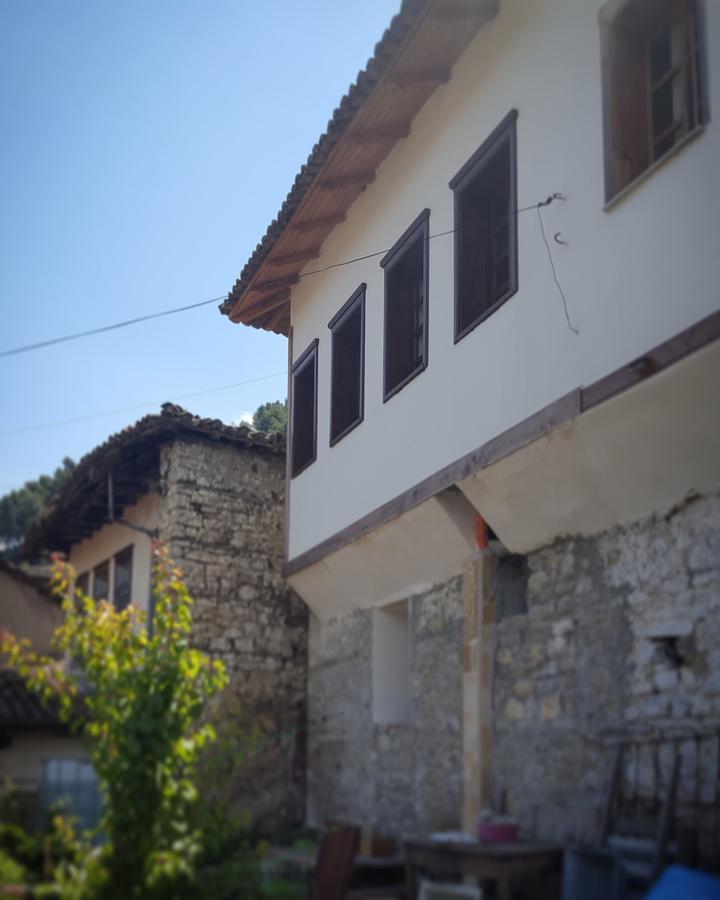 Dhimitri'S Guest House Берат Экстерьер фото